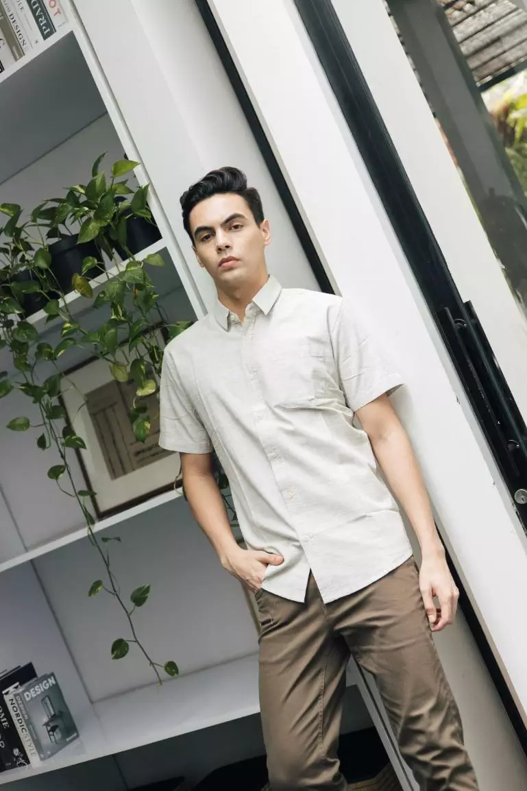 RBJ Kemeja Polos Cotton Olive Regular Fit Pria