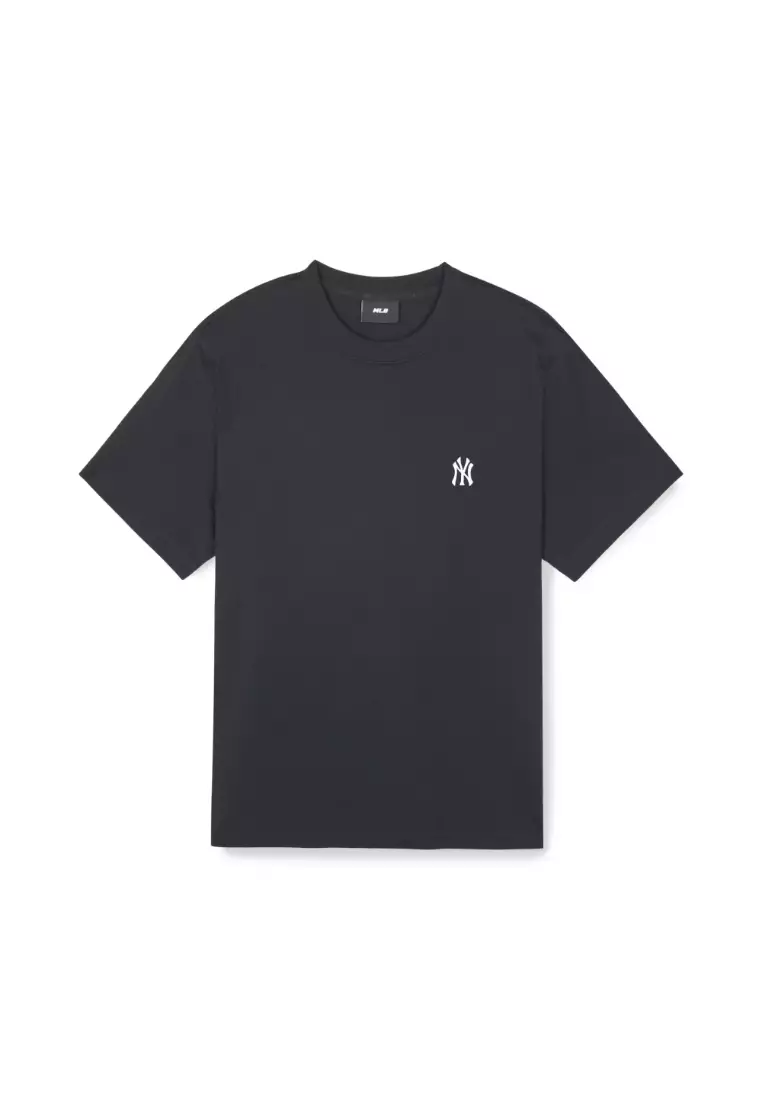★人気★【MLB】★MLB Basic small lettering sweatshir.t★ MLB BASIC SMALL LOGO T-SHIRTS NEW YORK YANKEES 2025 | Buy