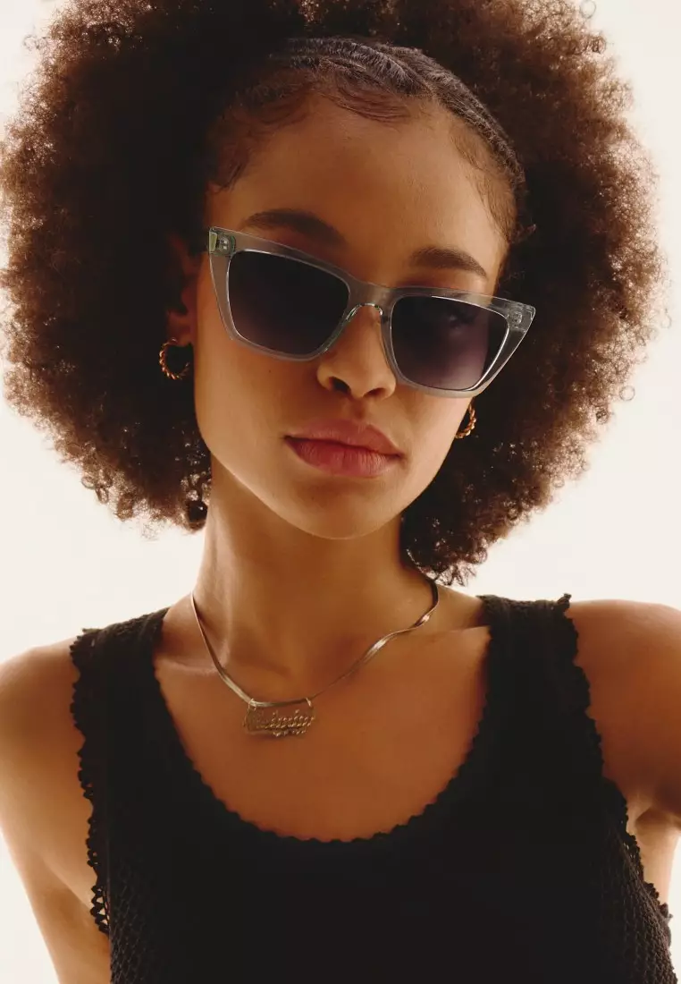 QUAY Call The Shots Sunglasses - Doe/Dark Fawn