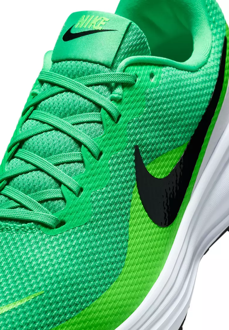 Revolution 8 Road Running Shoes