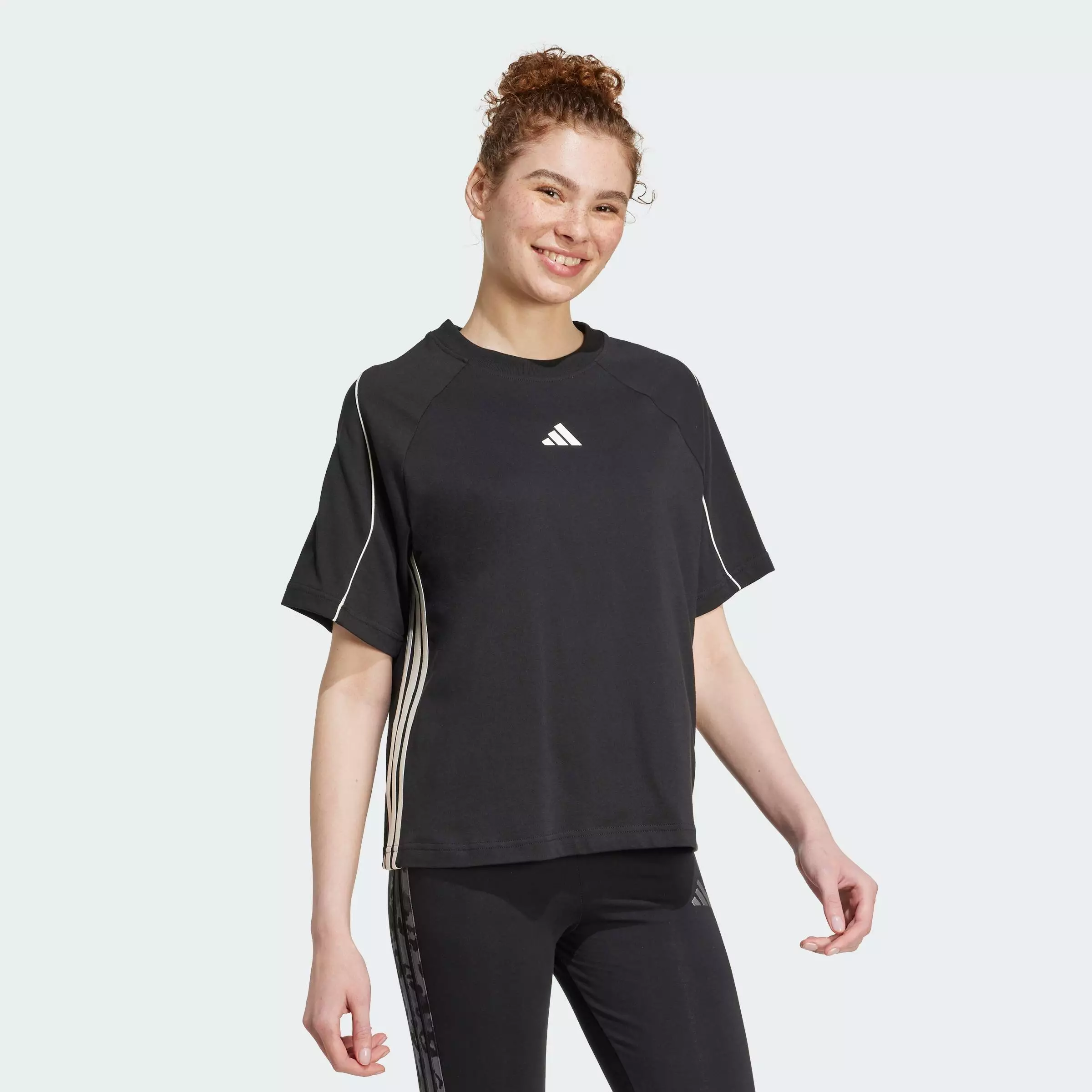 Lifestyle Stadium 3-Stripes Tee Women Black JV7009