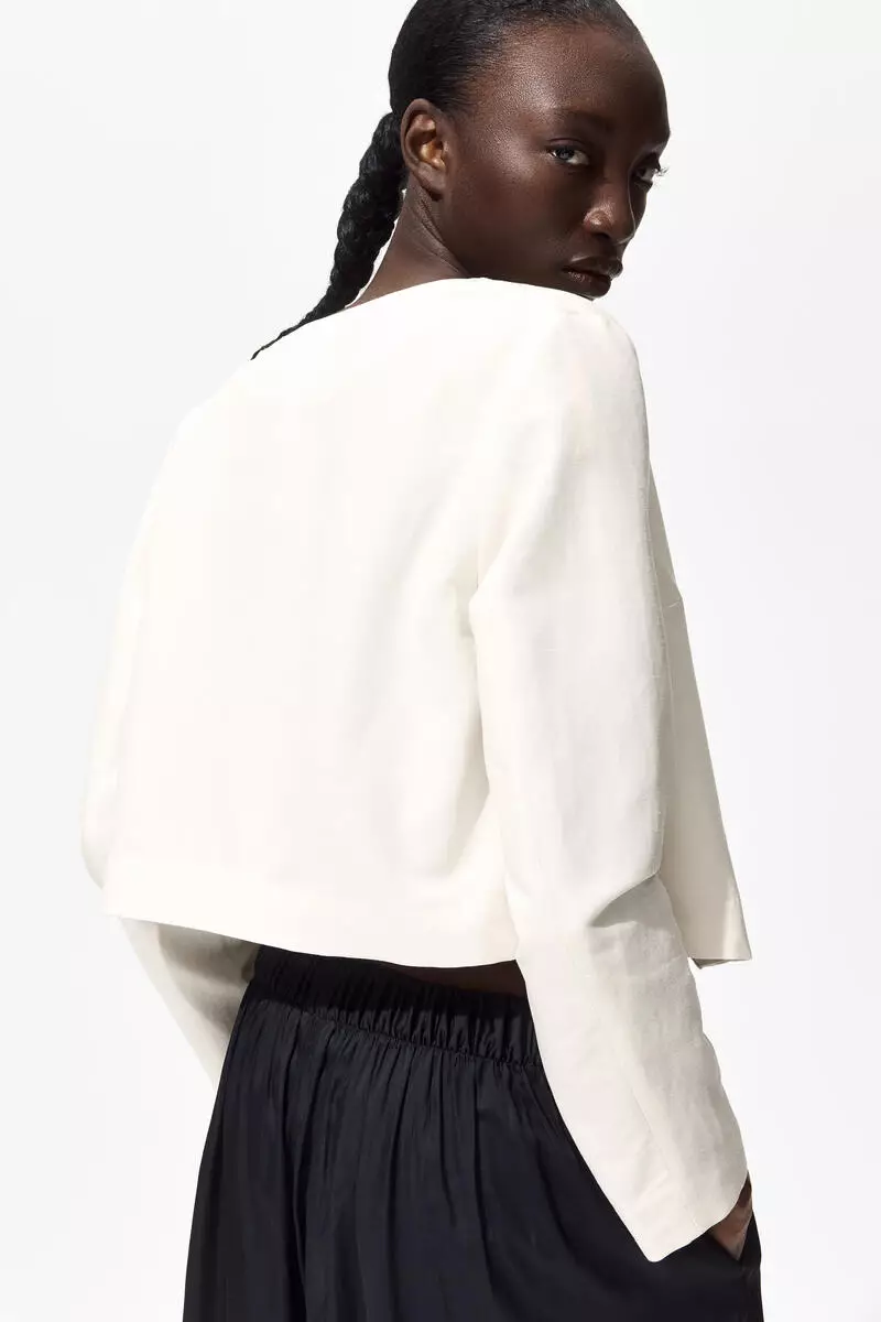 Scalloped-edge jacket