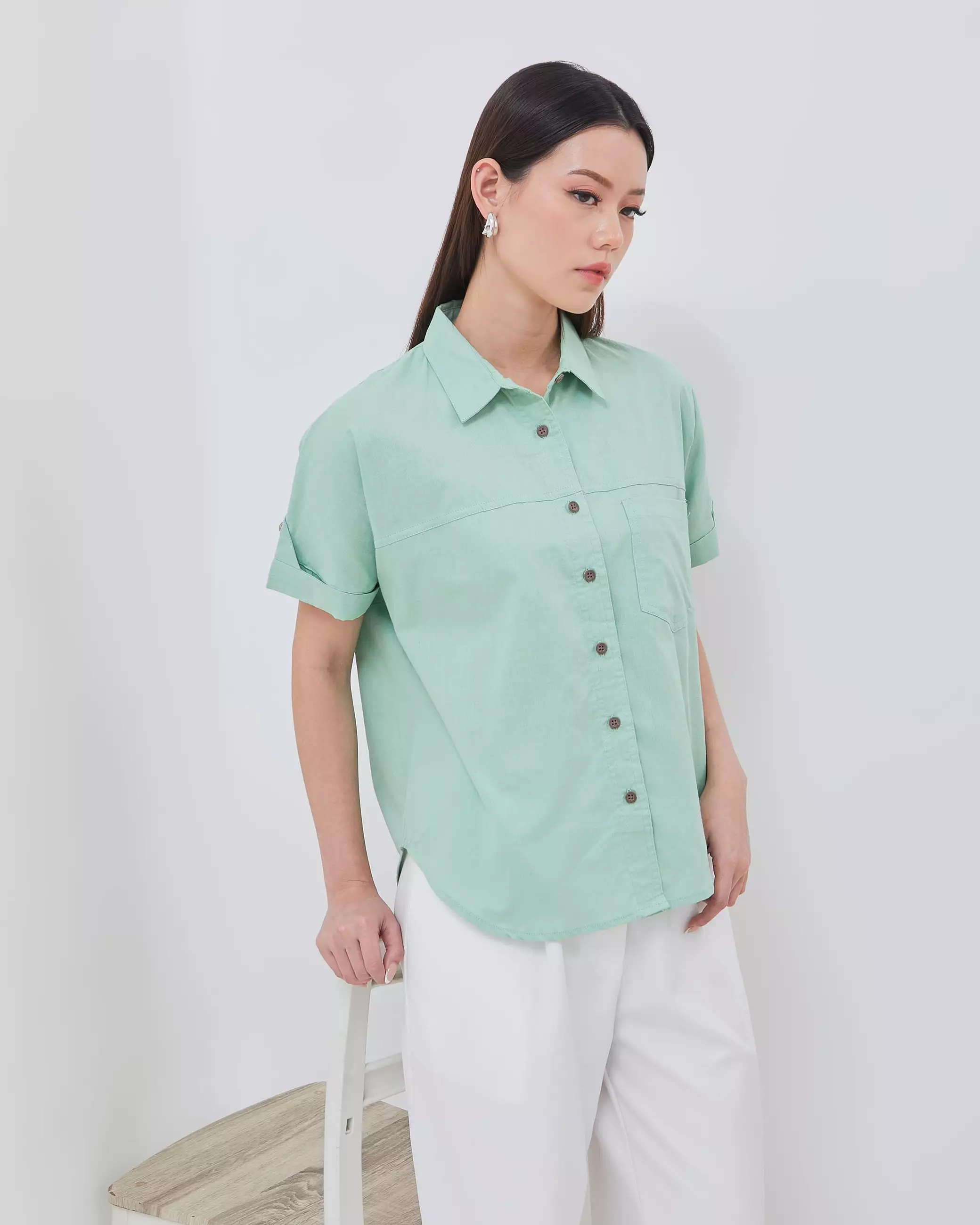 Urban Exchange Kemeja Alisha Light Green - Kemeja Basic Lengan Pendek