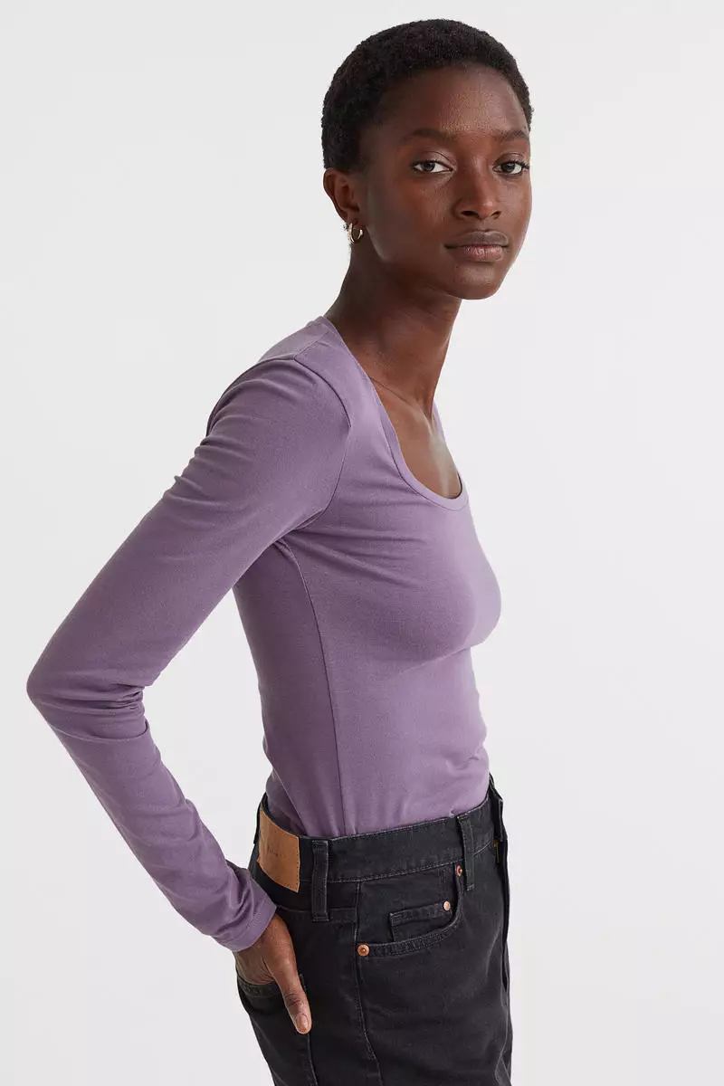 Long-sleeved jersey top