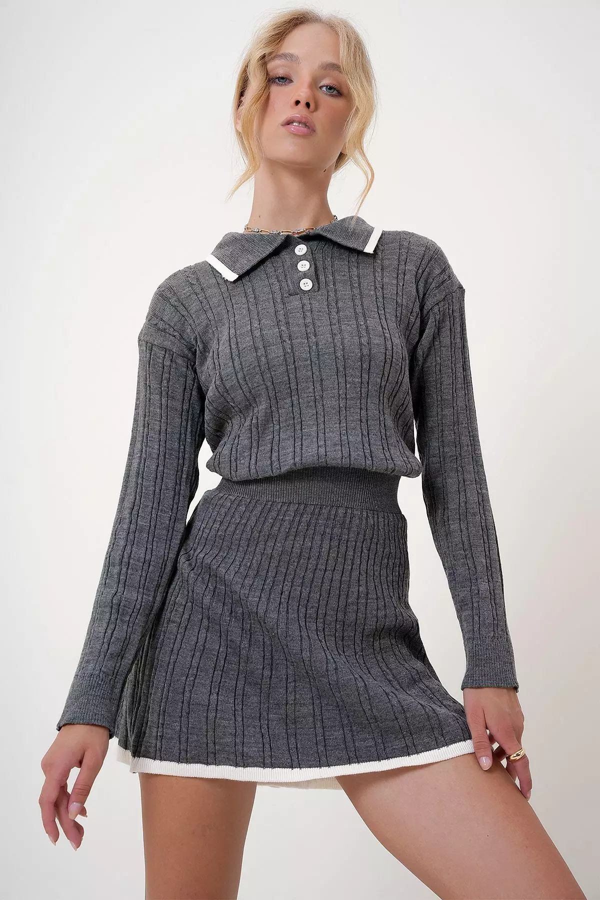 Polo Collar Knitwear Sweater and Skirt Set