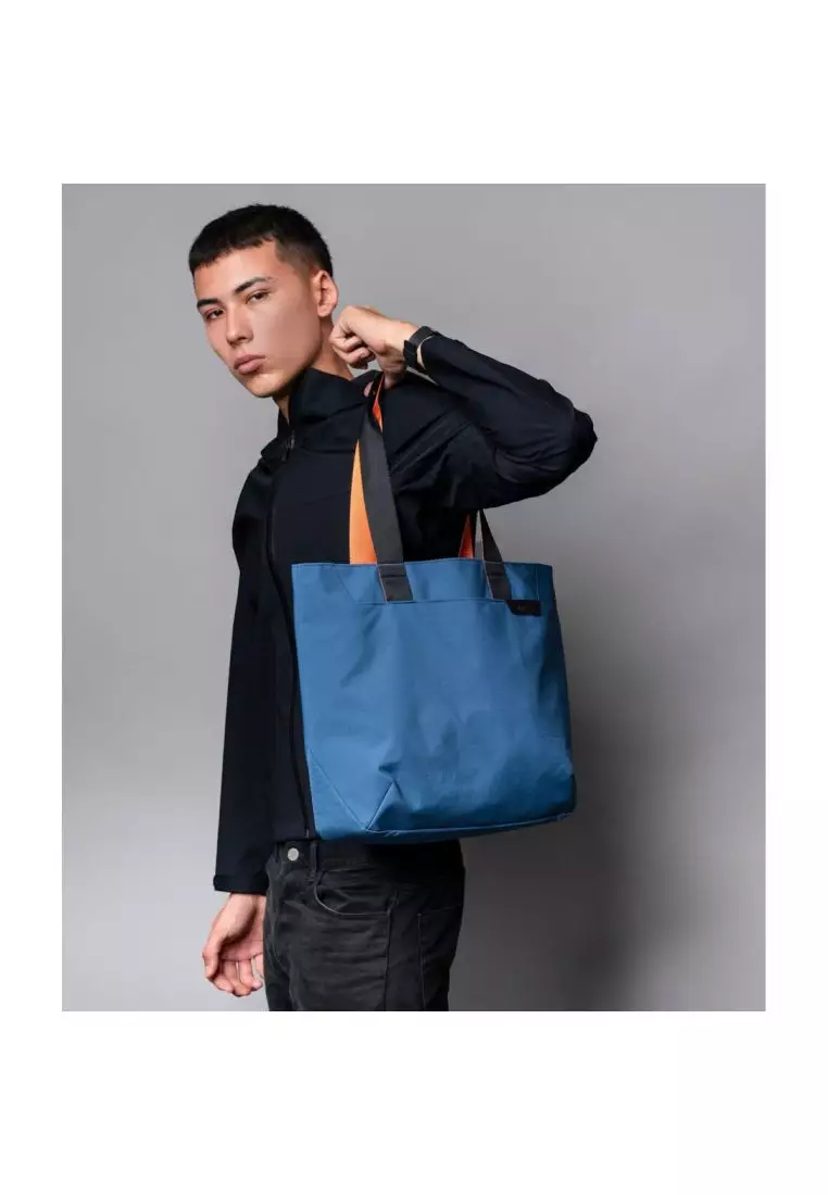 Buy Alpaka Alpaka Elements Tote Bag Axoflux 600D (Blue) Online | ZALORA ...