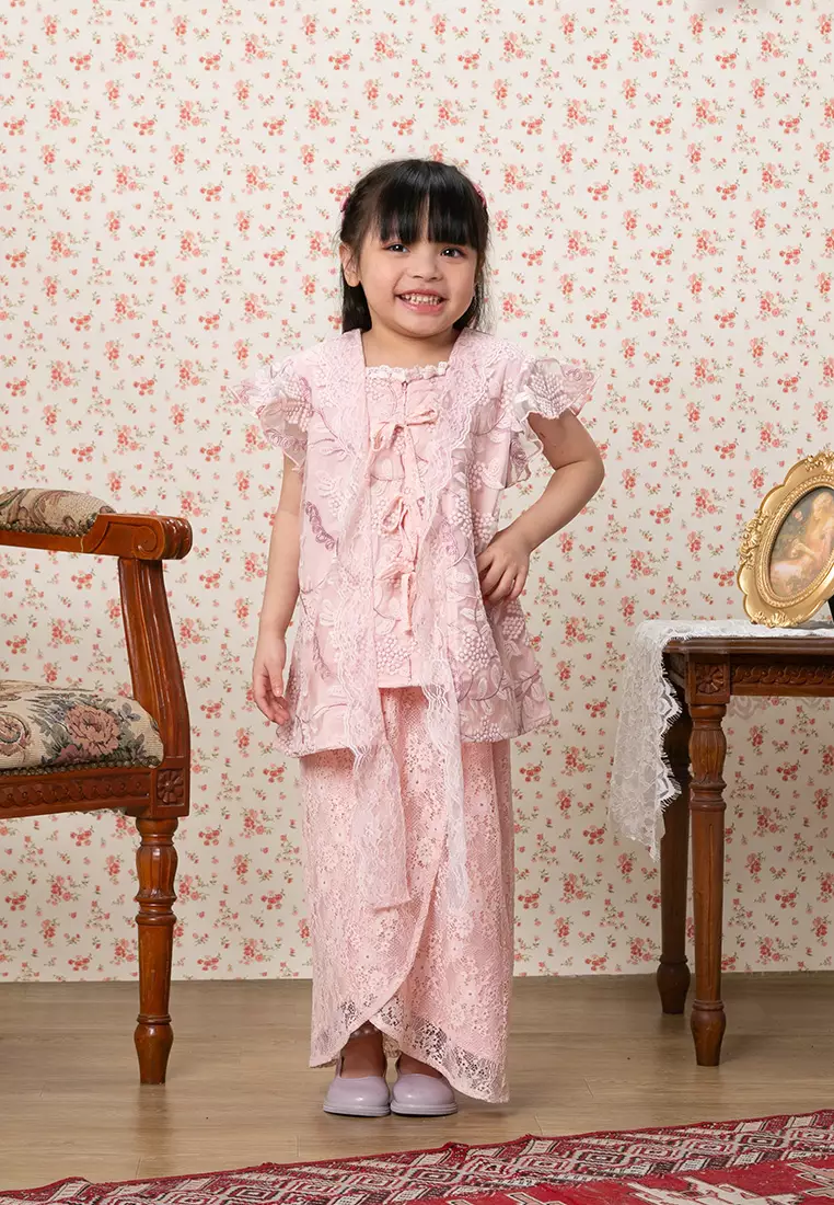 RAISHA LACE KEBAYA SET