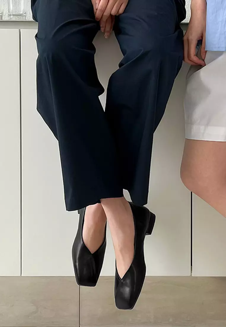 Della Square Flats (2cm) - Black