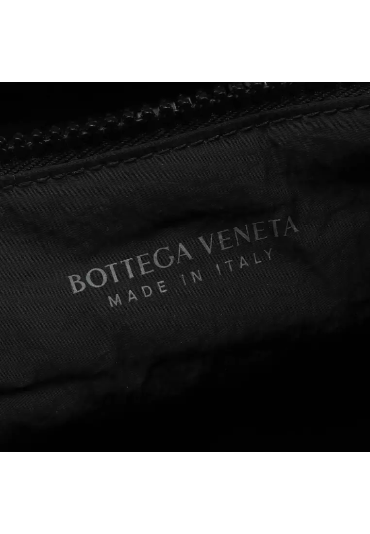 Pre-Loved BOTTEGA VENETA Clutch bag Nylon black