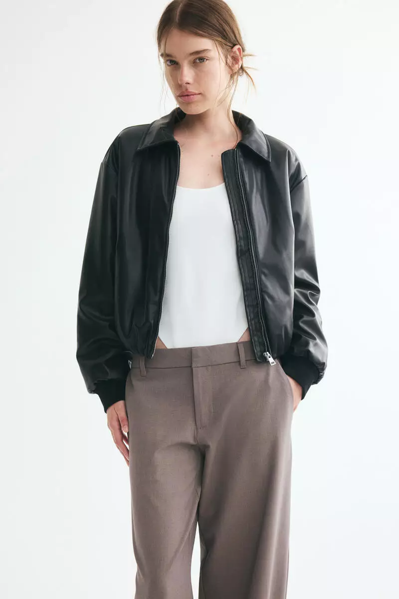 Tailored barrel trousers
