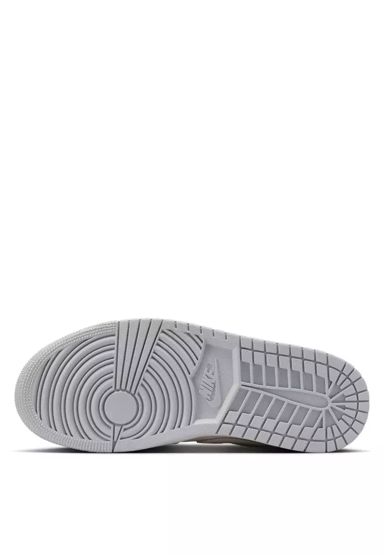 Air Jordan 1 Low Shoes