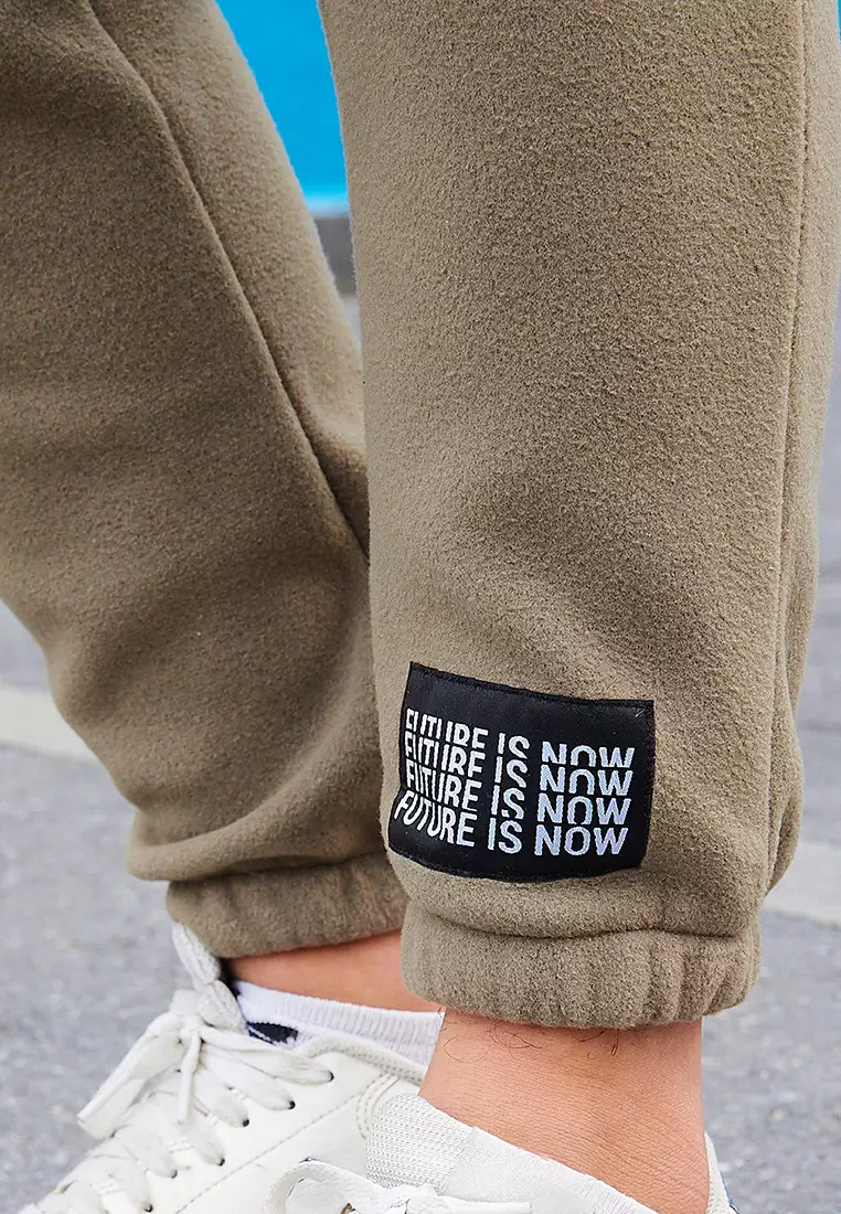 Khaki Regular/Normal Cut Rubber Leg Warm Anti-Pilling Fleece Sweatpants Tmnaw22Ea0438