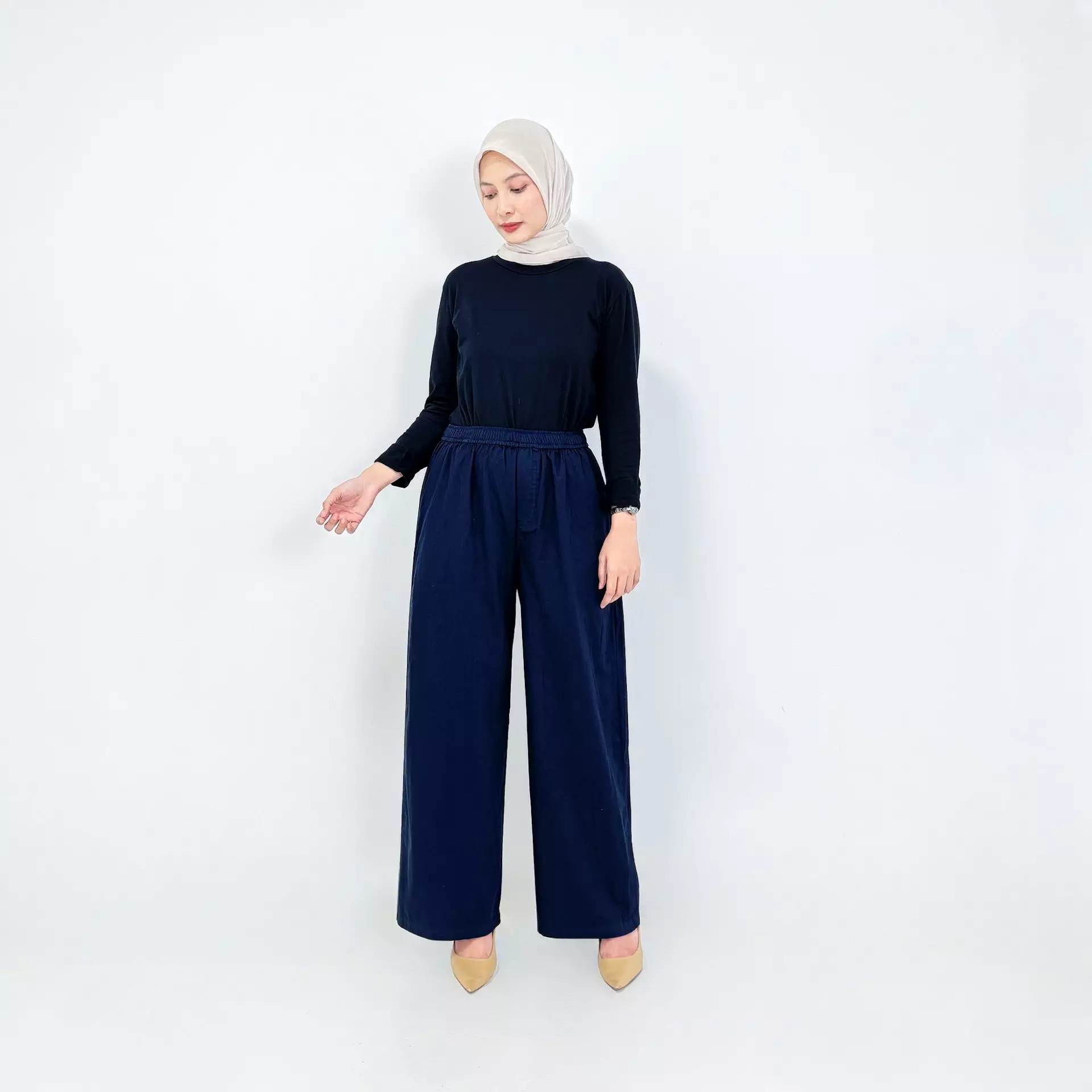 Celana Panjang Katun Basic Sofia BIRU NAVY