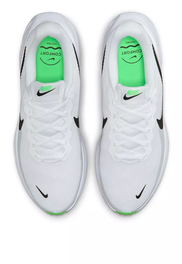 Nike Revolution 8