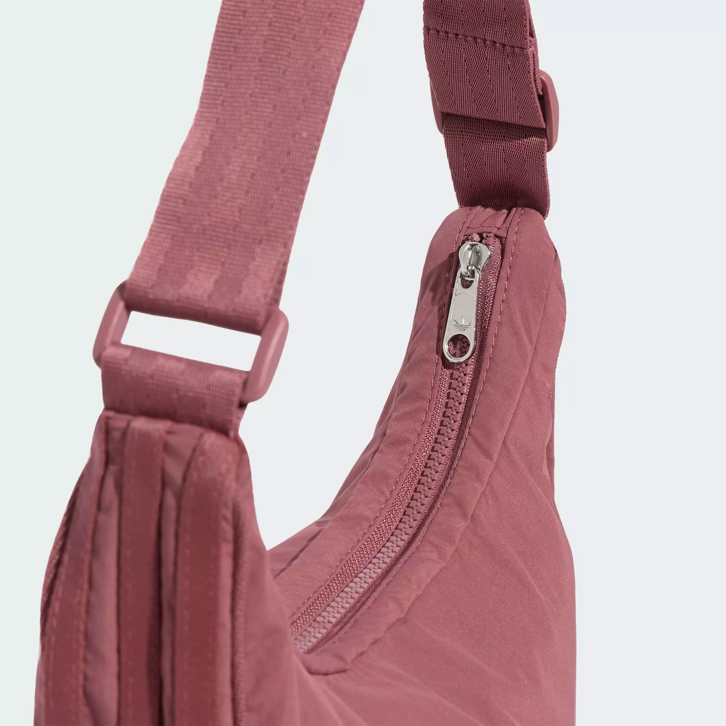 Lifestyle EVERYDAY ICONS HALF CRESCENT HANDBAG Unisex Burgundy KR9047