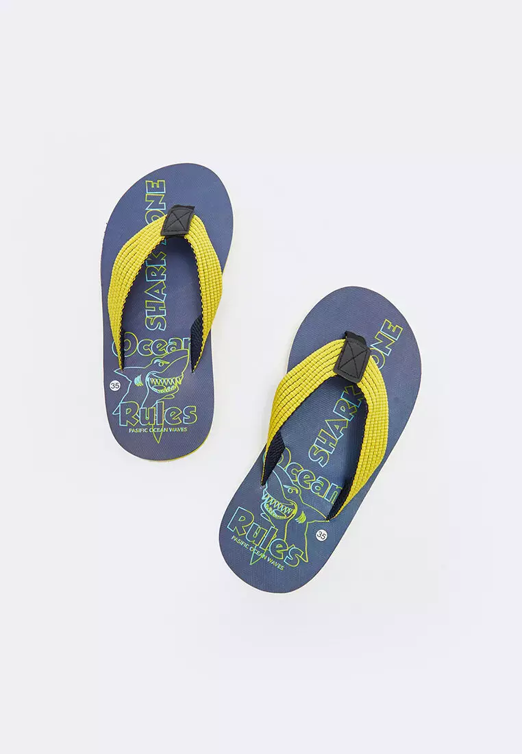 Beach slippers online cheap