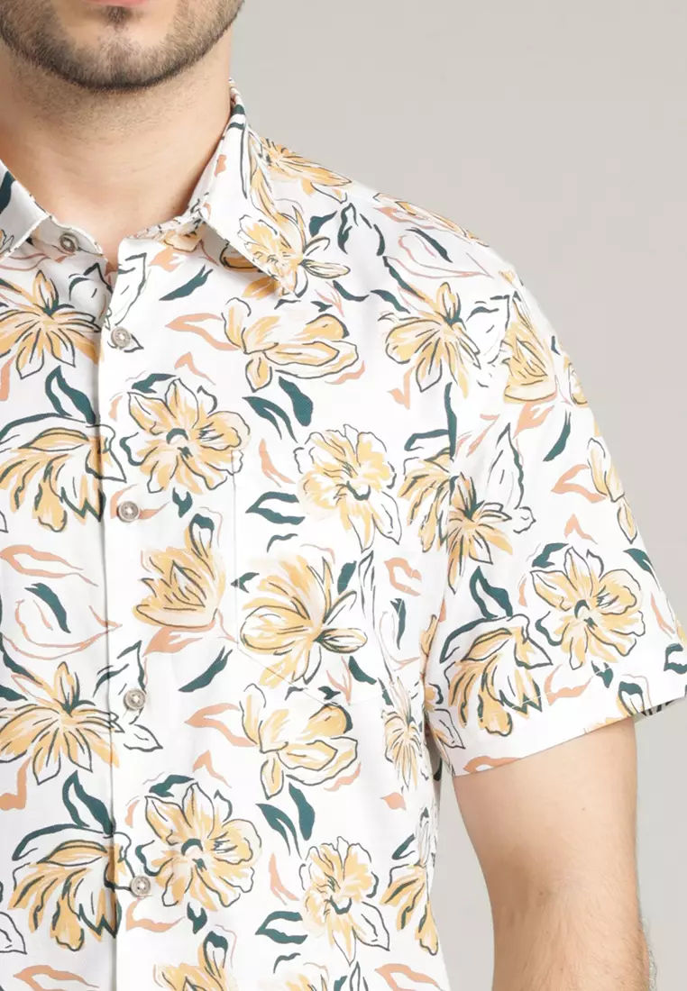MOC - Kemeja Motif Pria Lengan Pendek Harvest - White