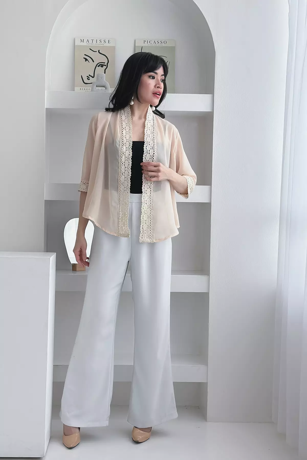 Hamiza Lace Outer Broken White Outer