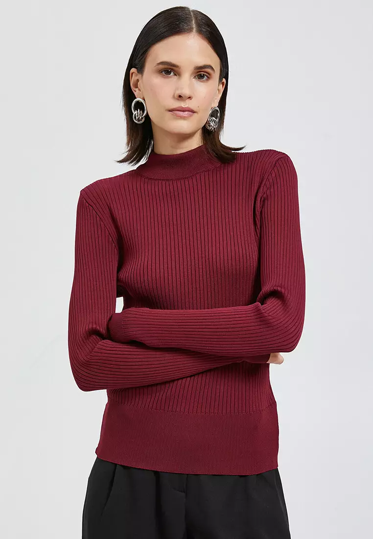 burgundy ribbed turtleneck