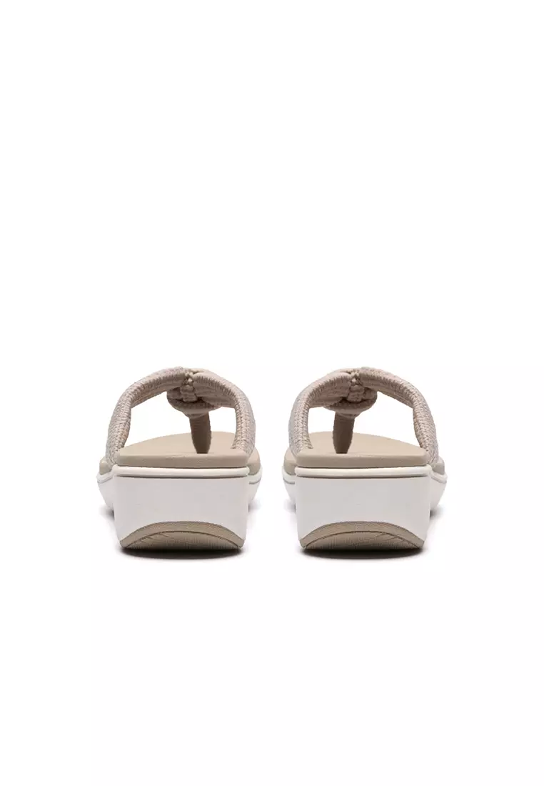 Womens Brinkley Rae Ern Wedges - Sand
