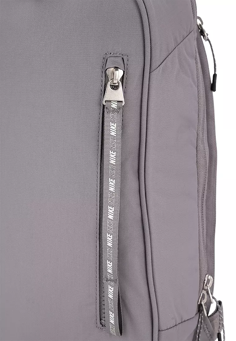 Nike Sportswear Commute