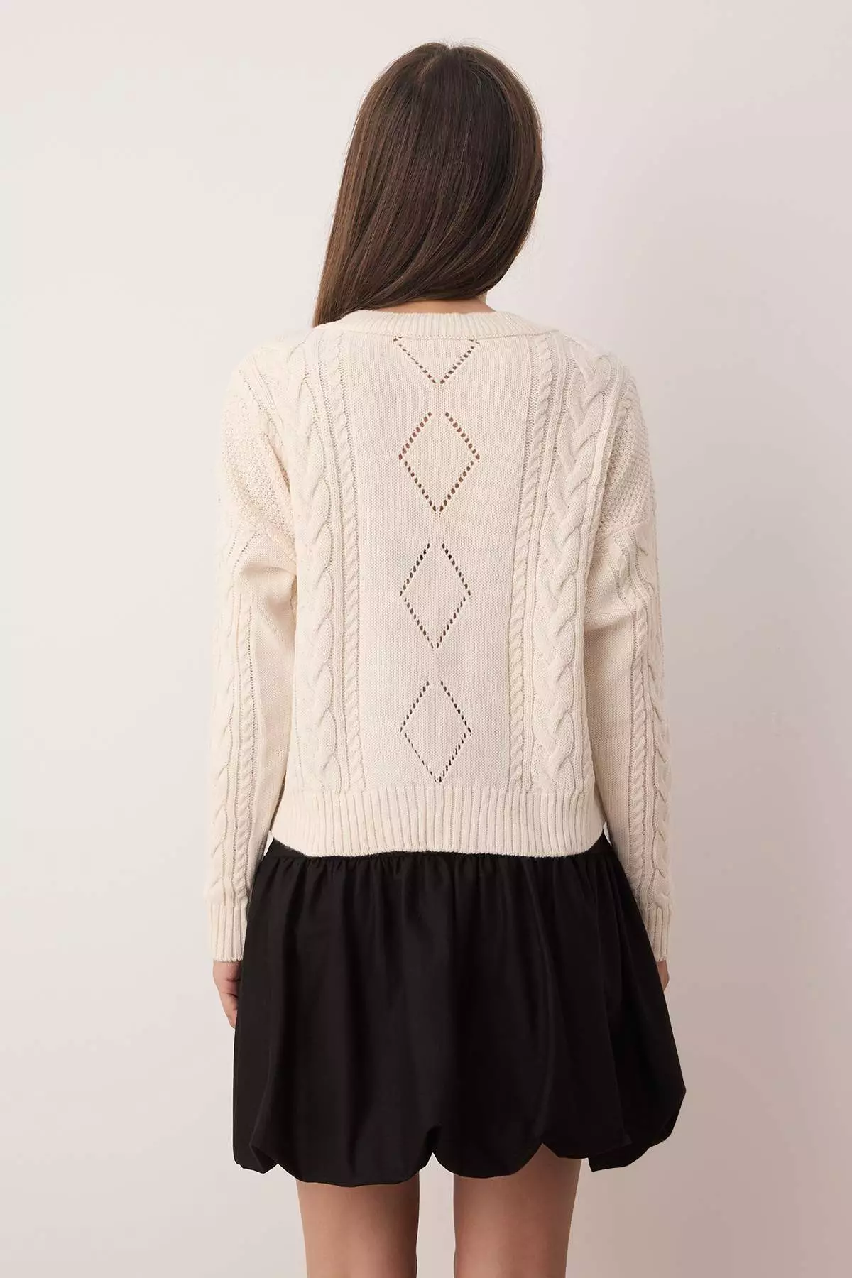 Stone Ribbon Flower Embroidered Knitwear Cardigan Twoaw26Hi00032