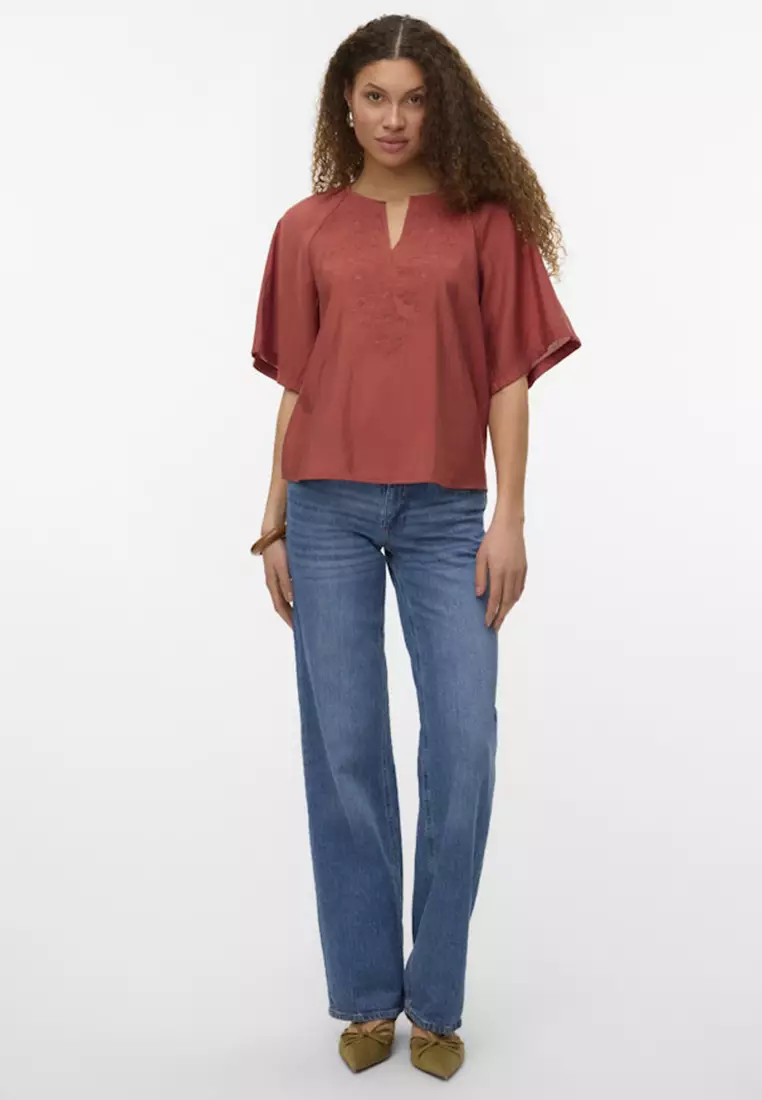 Briley V-Neck Embroidery Top