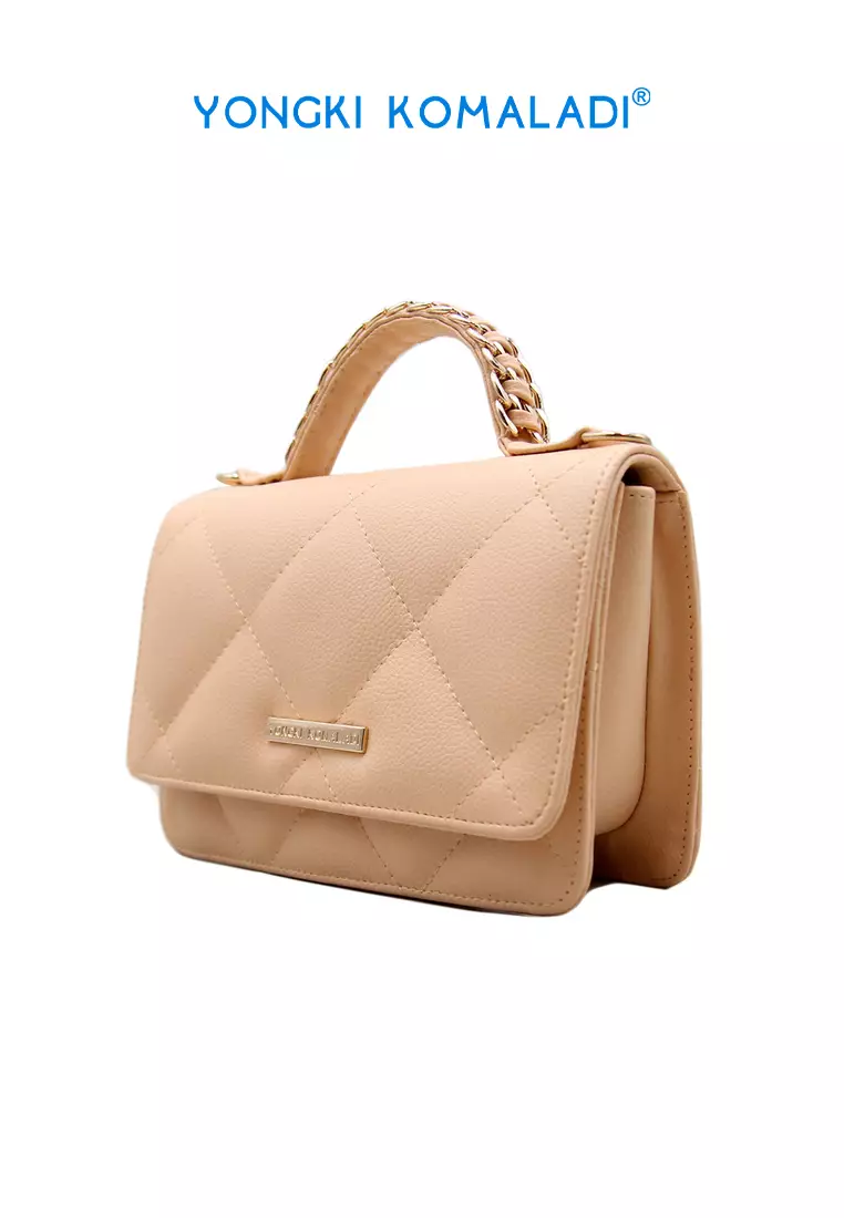 Porno qora yigit eshakda oq yigitni sikadi