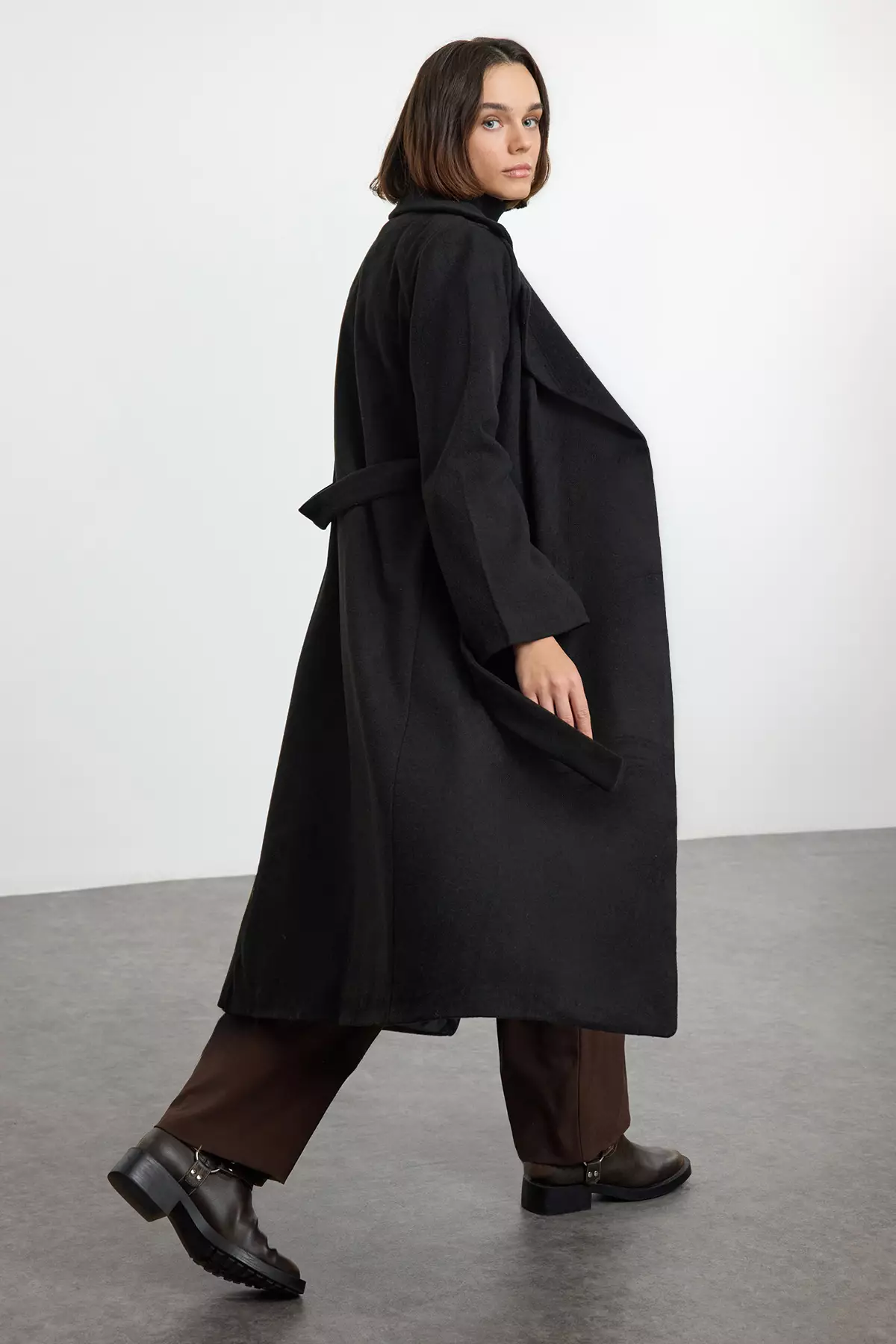 Black Belted Regular Wool Long Coat Formal Lined Coat TWOAW25KB00100