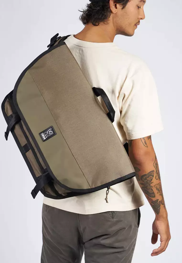 BURAN Ⅲ MESSENGER BAG COLOR: BLACK XRF（Jual Chrome