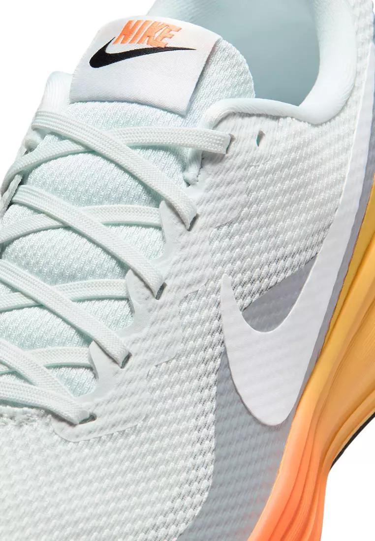 Revolution 8 Men's Road Running Shoes