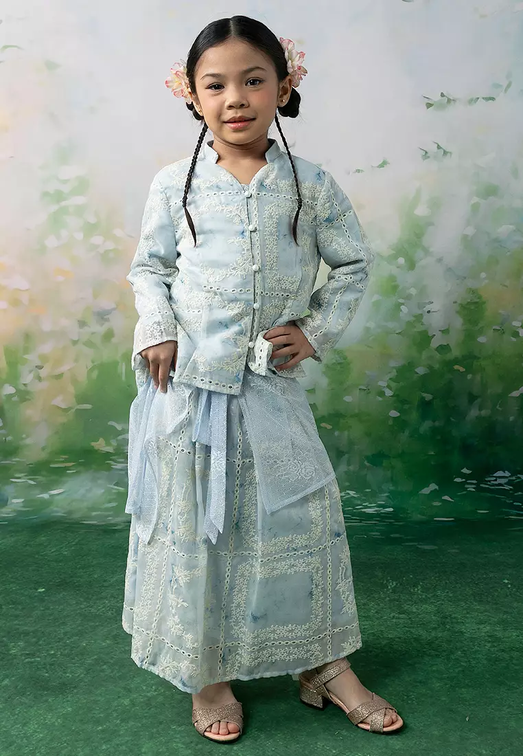 Zephnie Embroidered Set with Flare Skirt