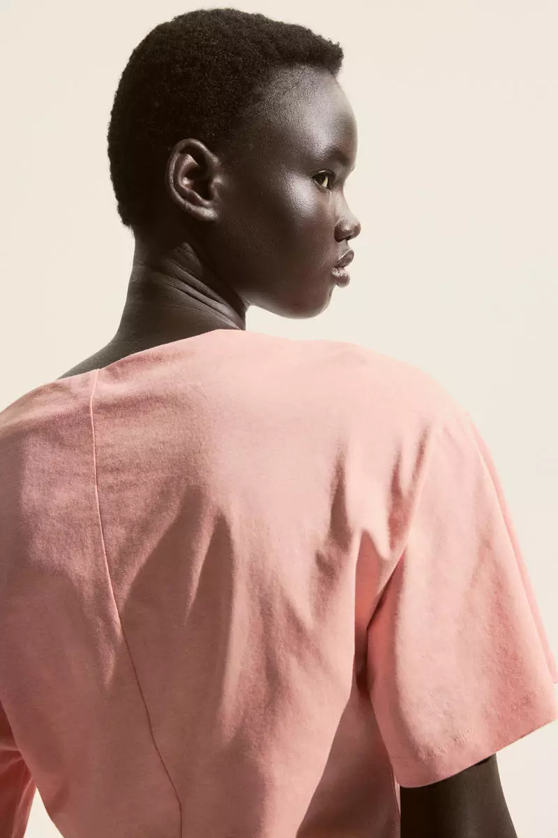 Boat-neck cotton top