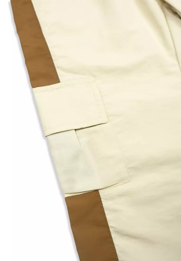 Boys Jogger Pants with Print Details