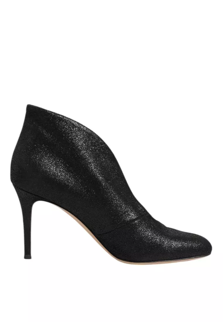 Buy Gianvito Rossi Slip-On Stiletto Pump Shoes in Leather 2025