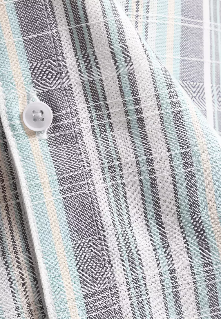 MANZONE - Kemeja Shanghai Lengan Pendek Pria Ilyas Modern Fit - Grey Warna Grey