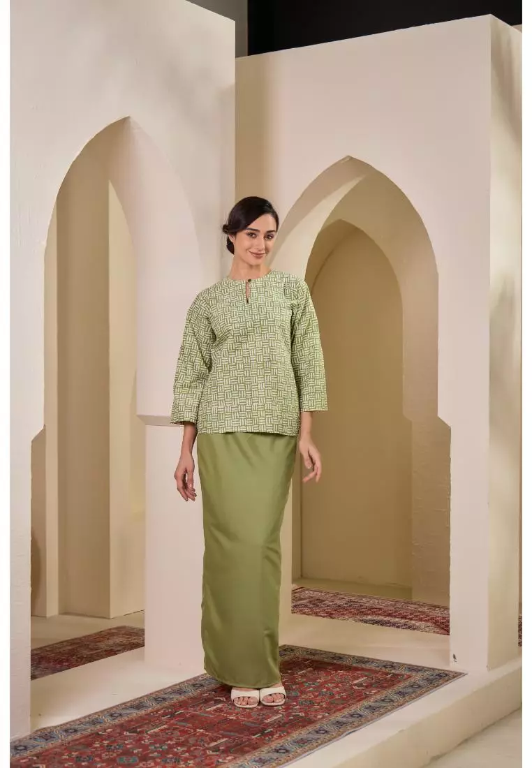 Kurung Kedah Batik Moden