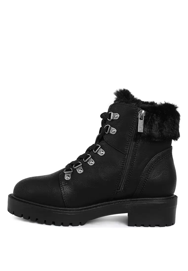 Faux Fur Collar Ankle Boots in Black