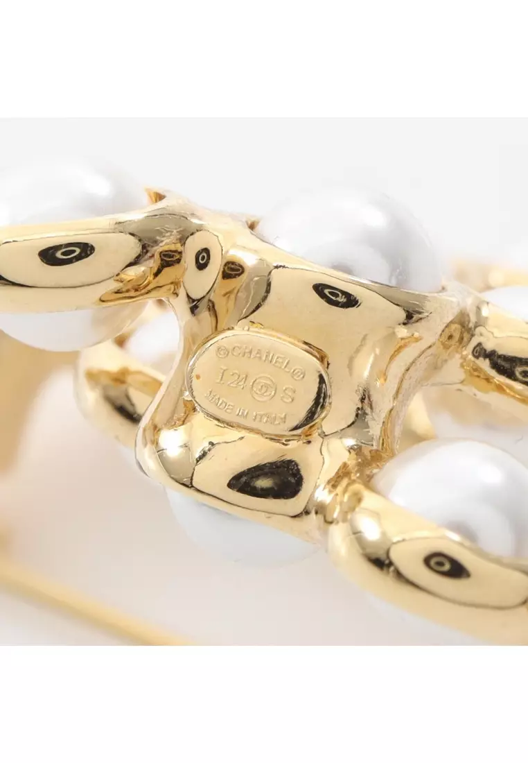 Buy Chanel Pre-Loved Chanel coco mark brooch GP Fake pearl gold