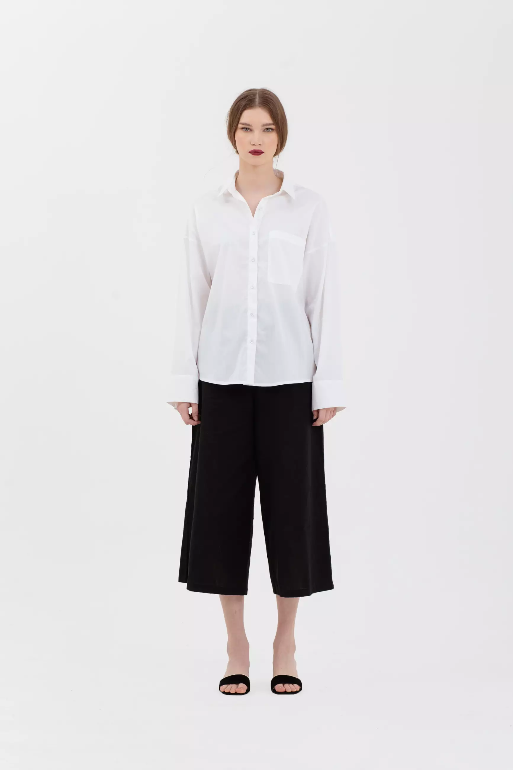 Kemeja Wanita Adity White