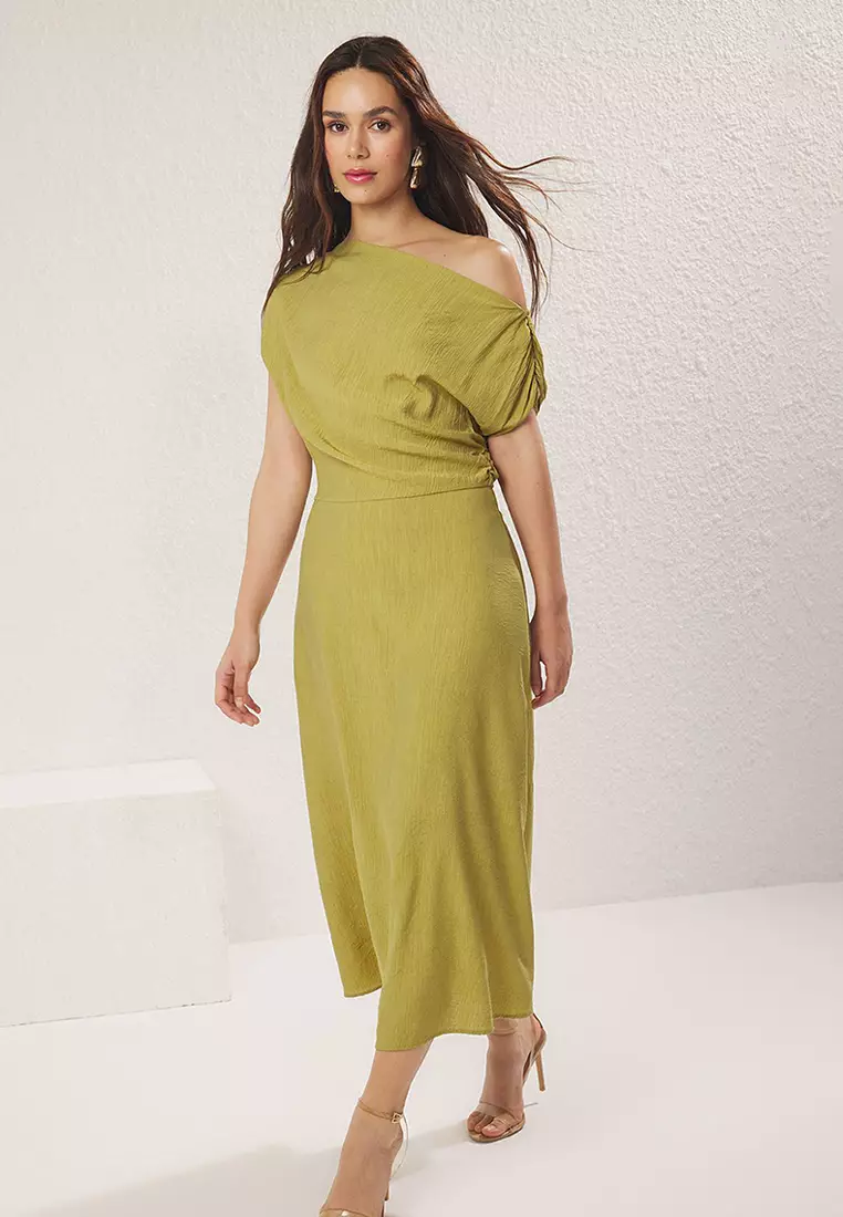 Oil Green A-Line Boat Neck Midi Woven Dress Twoss25El00726