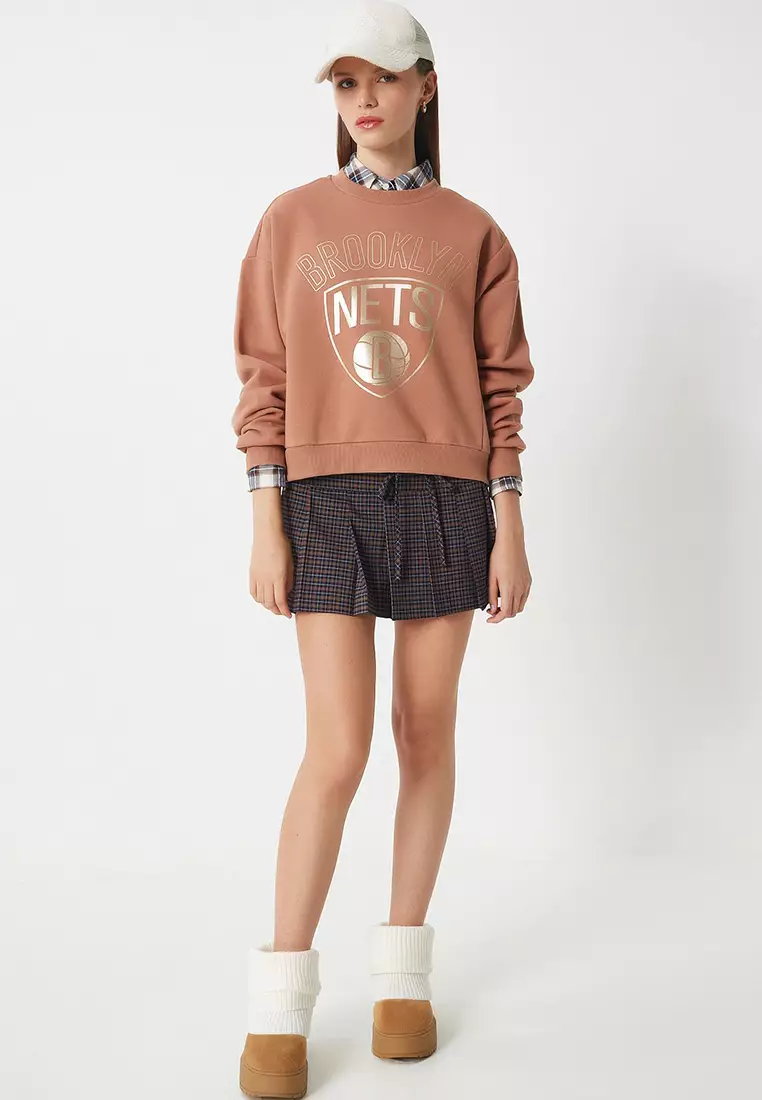 Light Glittery Printed Raised Seasonal Sweatshirt