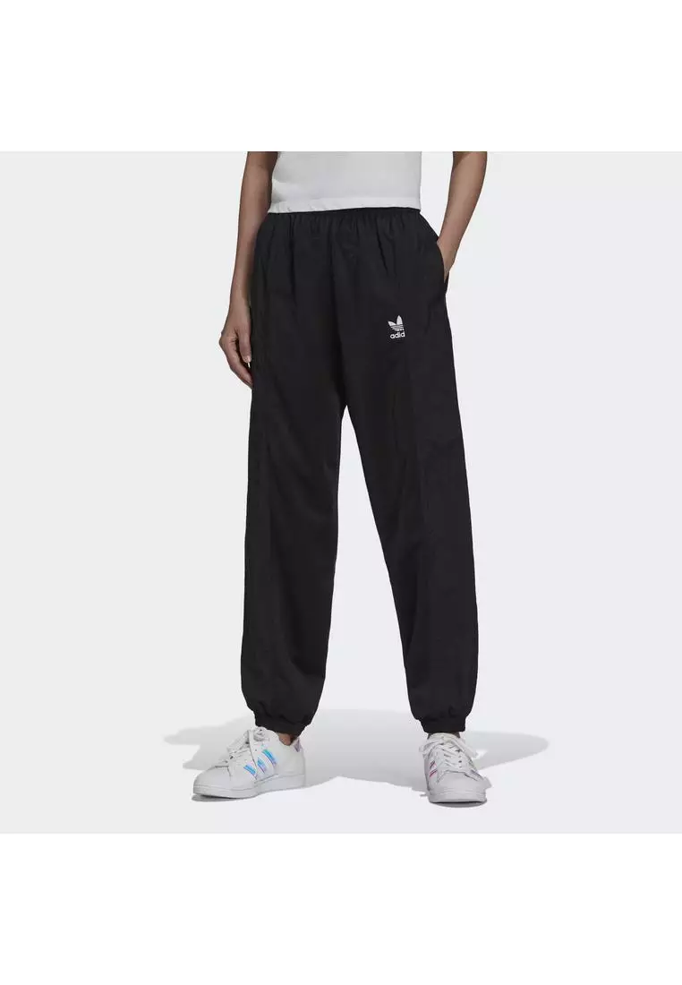 Adidas originals trefoil deals track pants