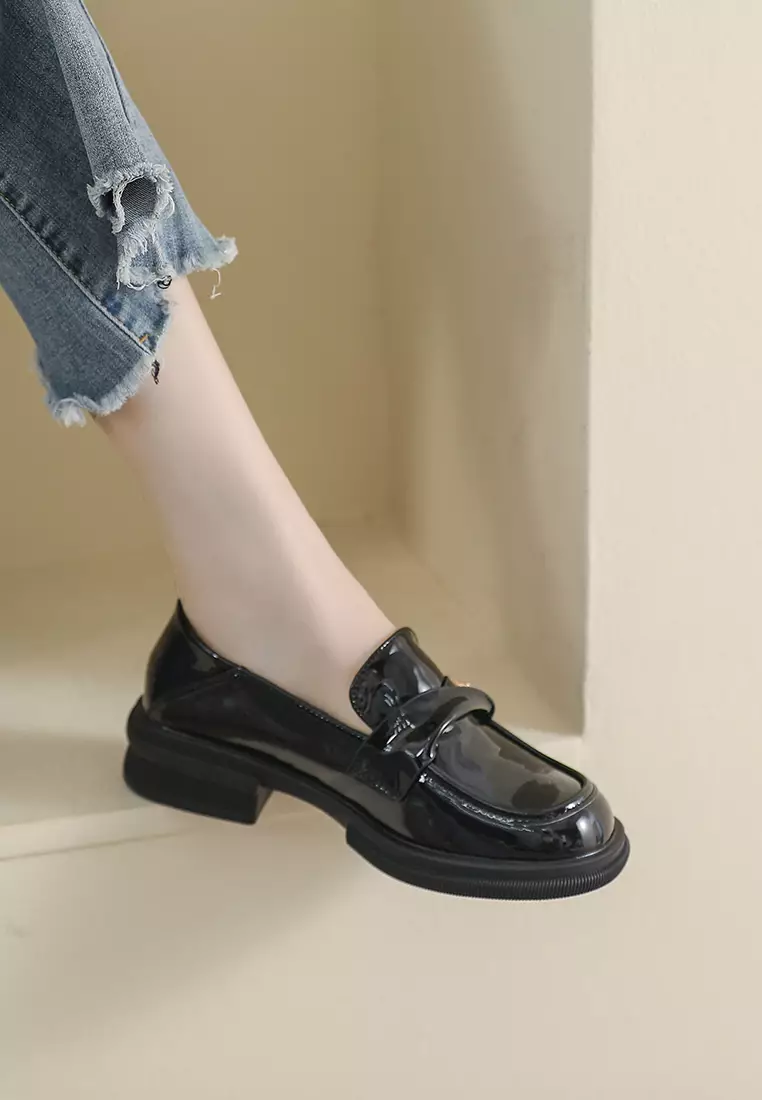 3.5CM Pleated Strap Faux Patent Leather Loafers WW105-16