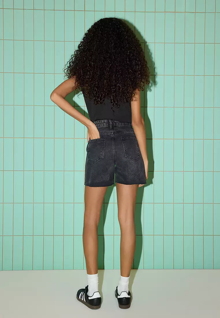 Black Cut-Out High Waist City Boy Denim Shorts TWOSS25SR00177