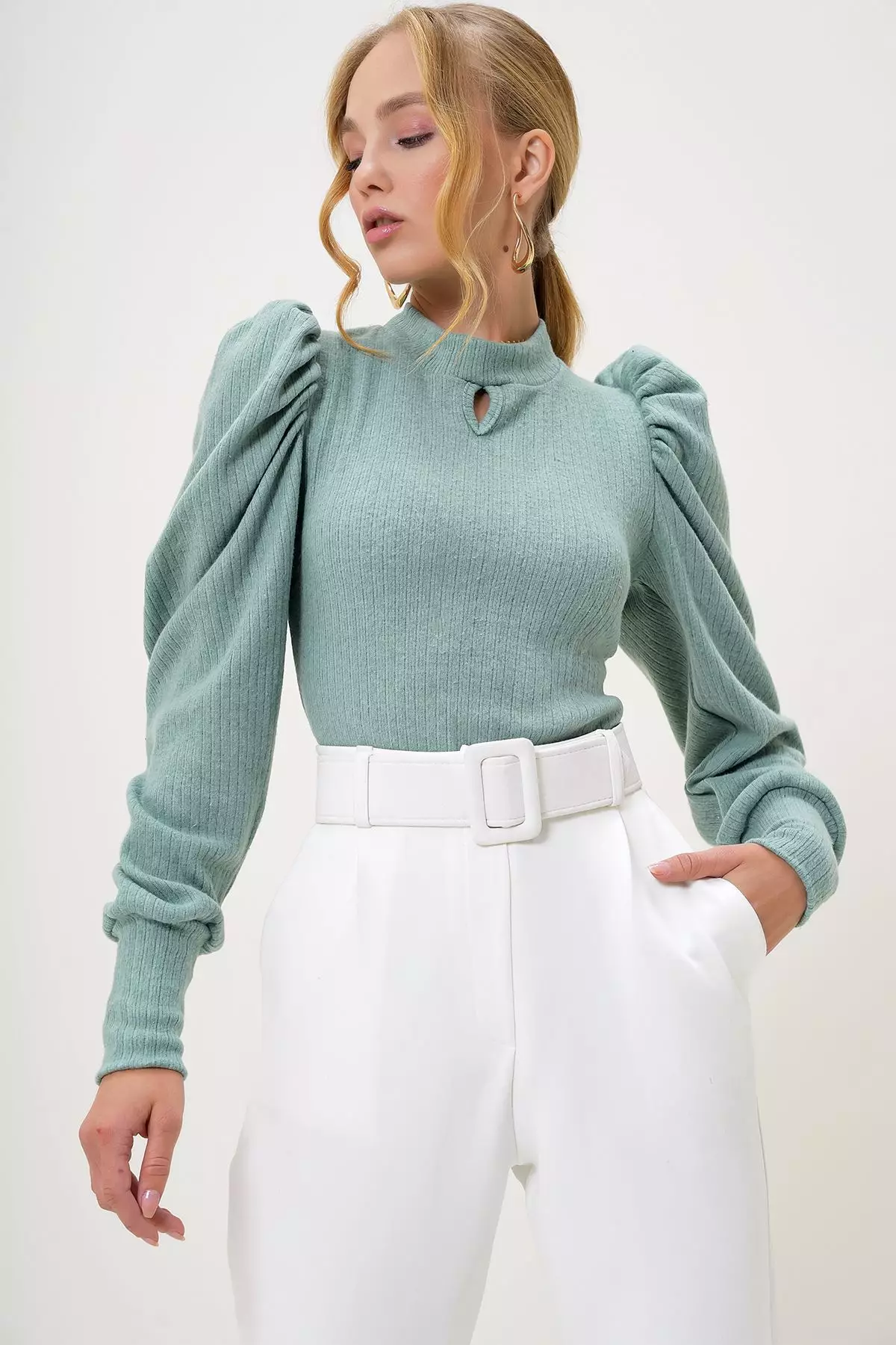 Women's Mint Crew Neck Drop Neck Princess Sleeve Knitwear Blouse