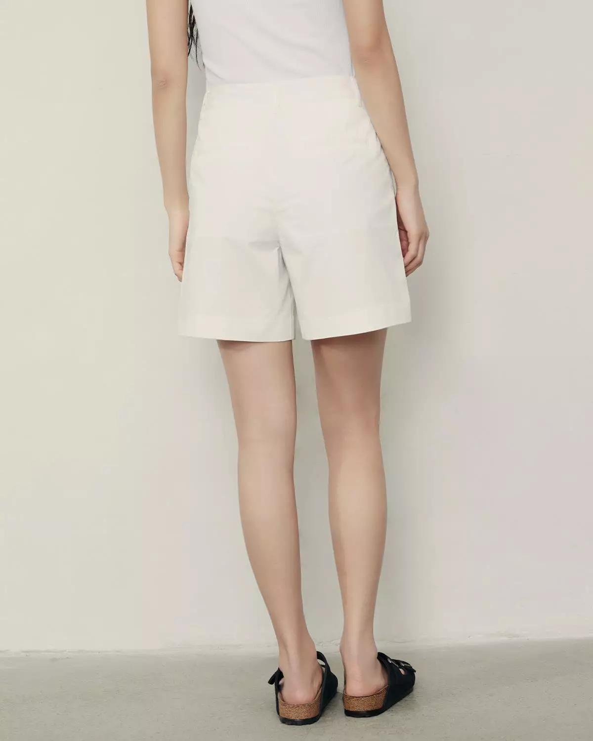 Giordano Women's (Online Exclusive) Korea Celebrity Cotton Shorts 0540551401