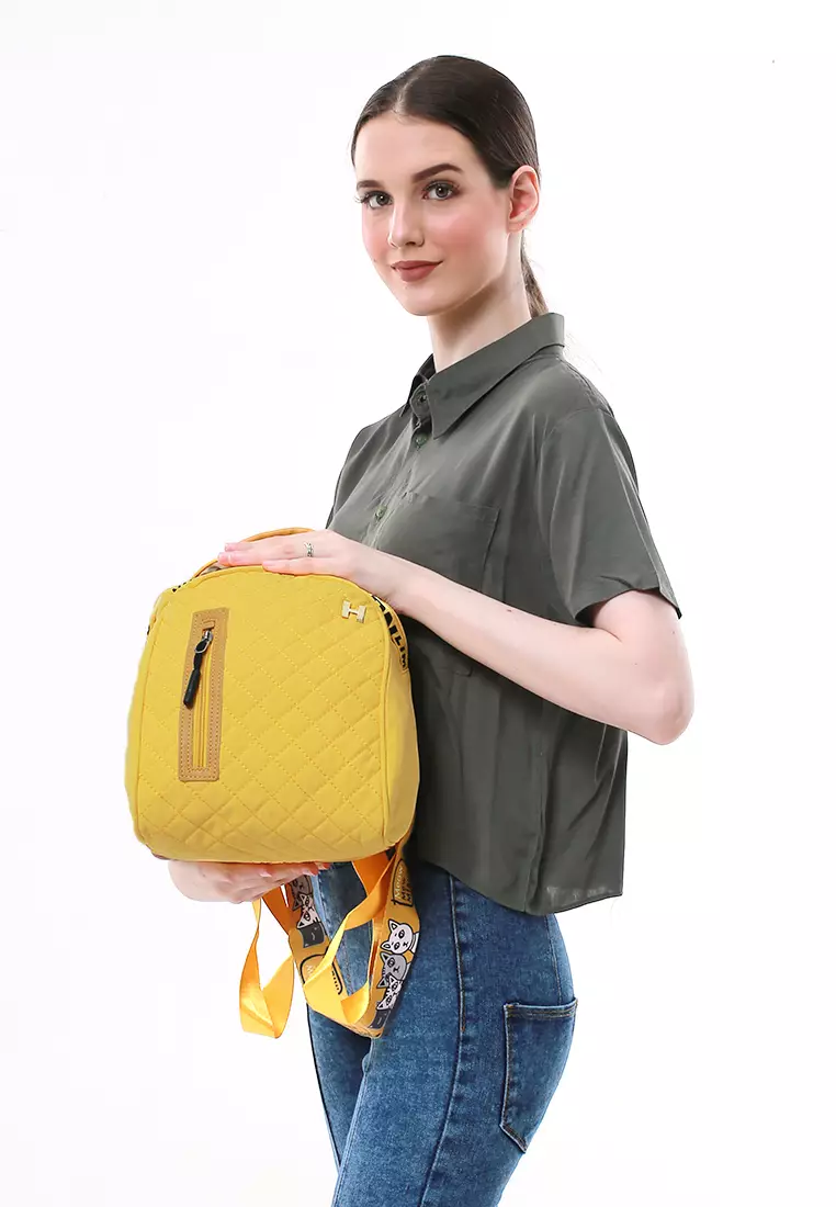 Cellyn Tas Ransel Mini Wanita Strap Desain Font Material Leather ORIGINAL - Yellow