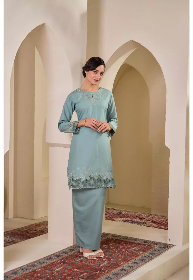 Kurung Moden Sulam Maleeka