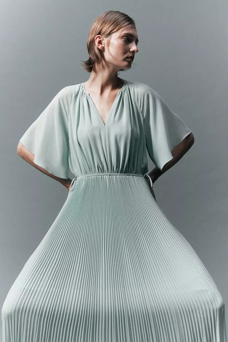 Buy H&M Tie-detail pleated dress 2026 Online | ZALORA